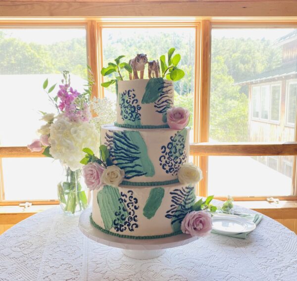 Designer Custom Wedding Cake